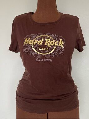 Hard Rock Cafe Brown Tee with Yellow Logo - Women's Short Sleeve